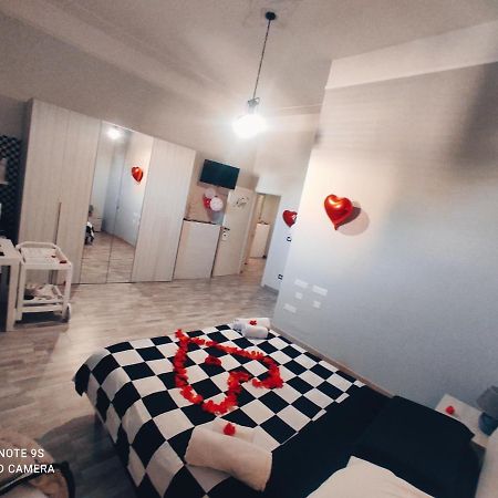 Scacco Matto Holiday House Taranto Exterior foto